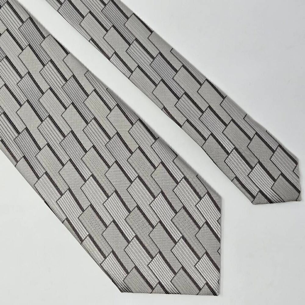 PHILIPPE ERTU JAPAN SILK TIE GRAY CREAM SATIN CITY SKYLINE GEOMETRIC 3.75" X 56"